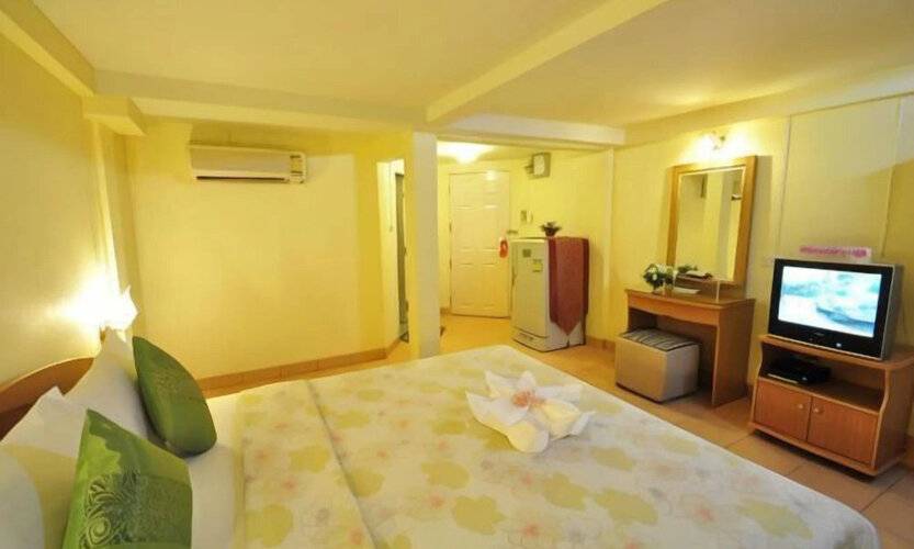 Tj Guesthouse