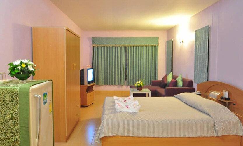Tj Guesthouse