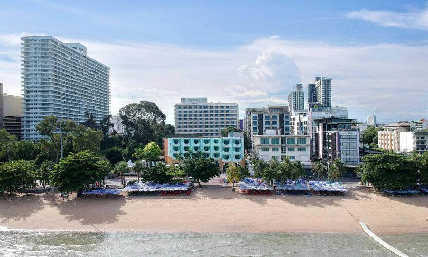 Wave Hotel Pattaya