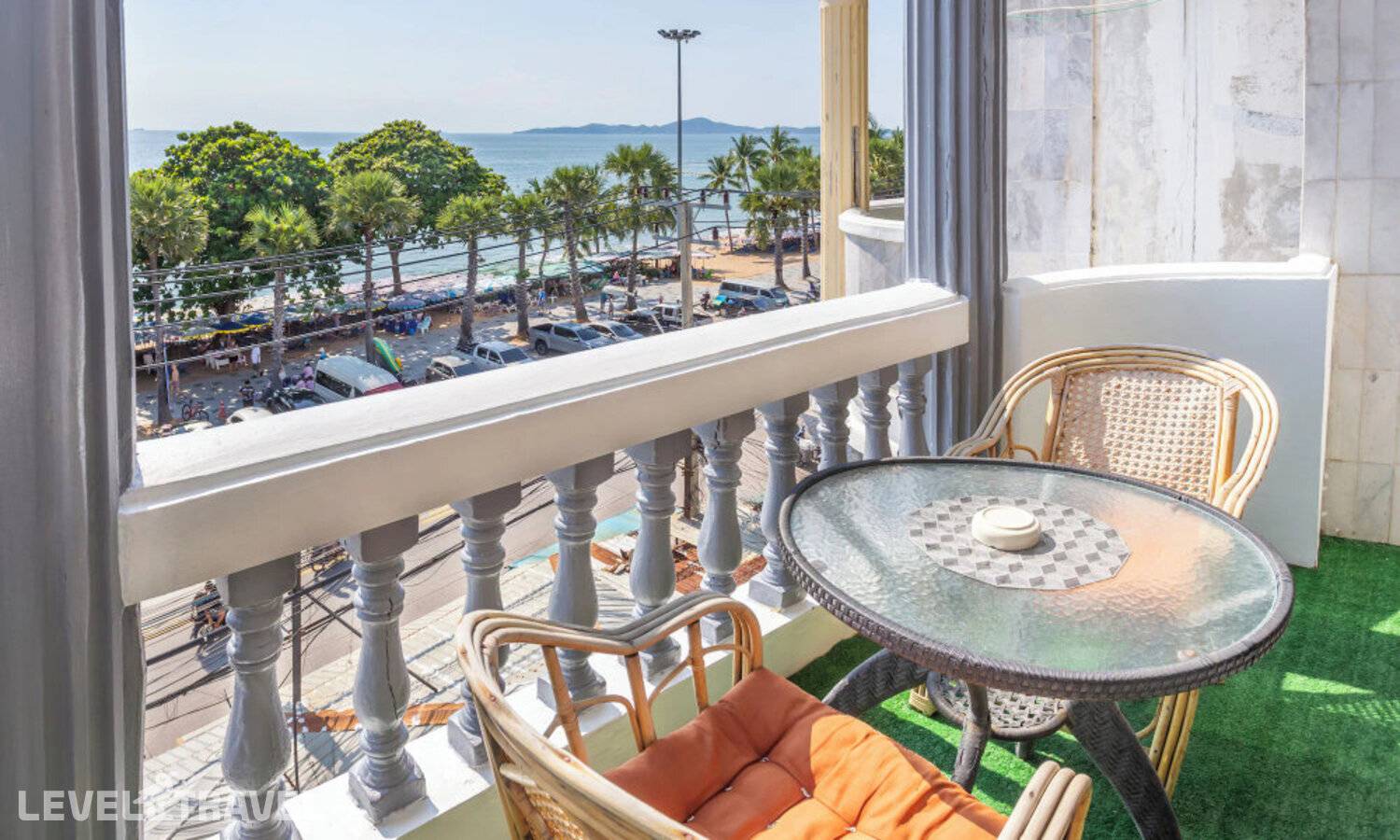 фотографии отеля Happy Vikings - Beachfront в Таиланд(Джомтьен) - фото №40