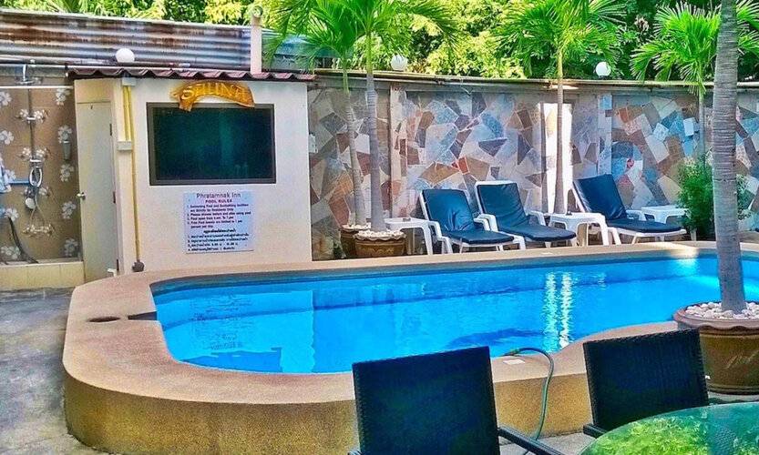 Phratamnak Inn - 100 Meter From Beach