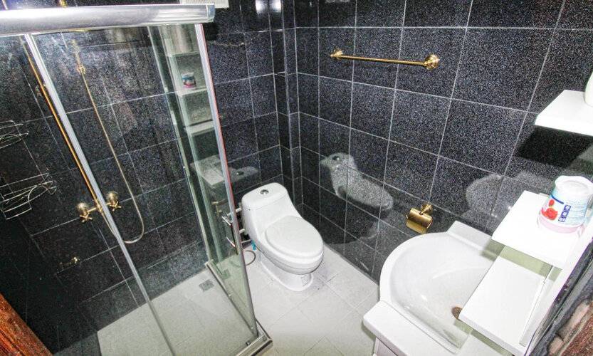 Phratamnak Inn - 100 Meter From Beach