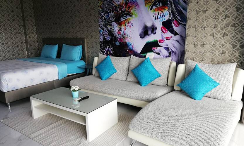 Blue Ocean Suite