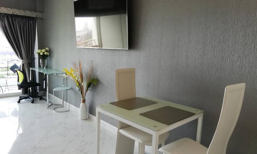 Blue Ocean Suite