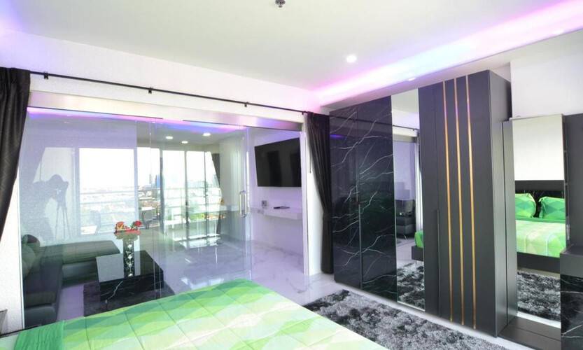 Blue Ocean Suite