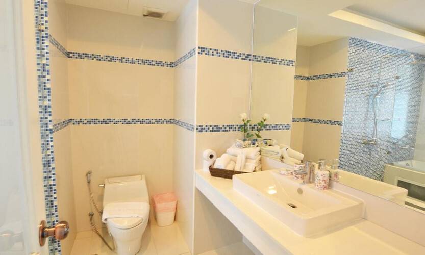 Blue Ocean Suite