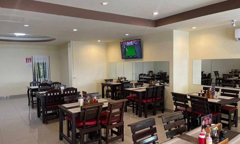 Malee House And Restaurant