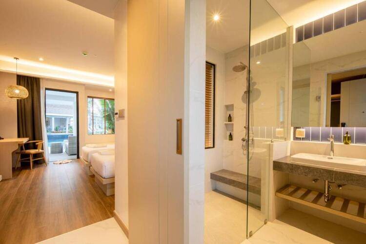 Lalynn Resort & Villas
