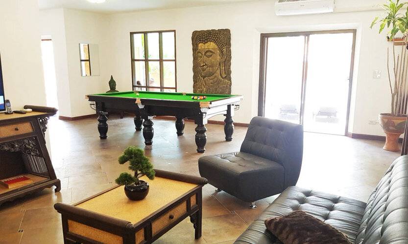 Yai Land - Luxurious Tropical Villa Pattaya