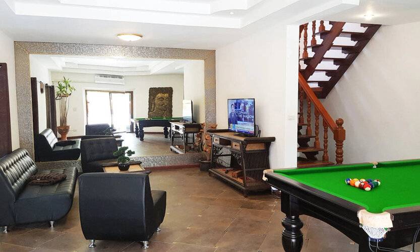 Yai Land - Luxurious Tropical Villa Pattaya