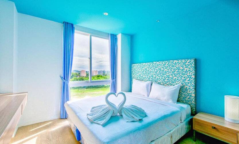 Atlantis Pool View Resort