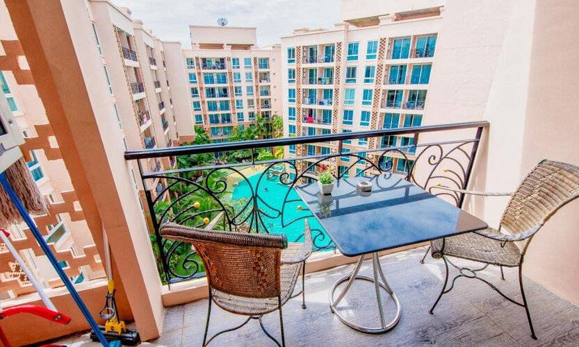 Atlantis Pool View Resort