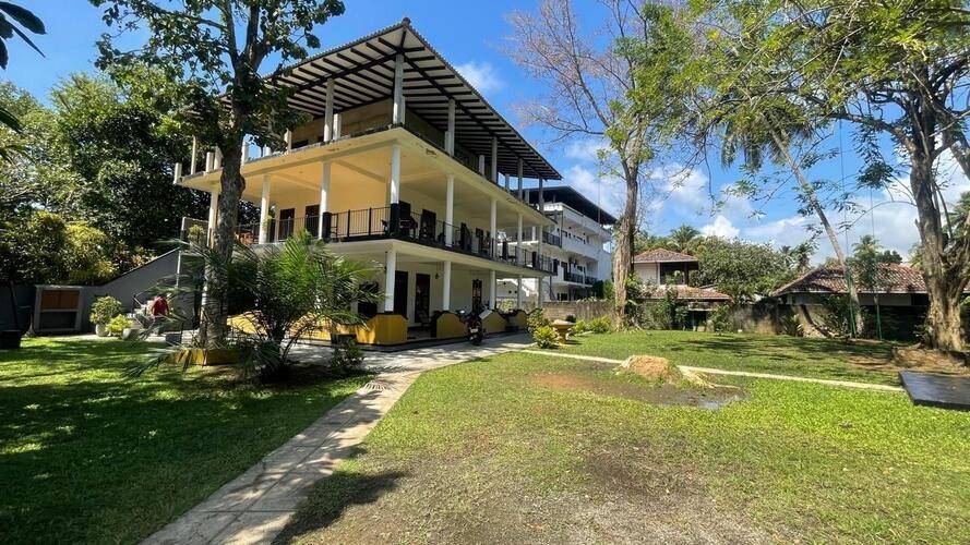 Rainboswell Resort
