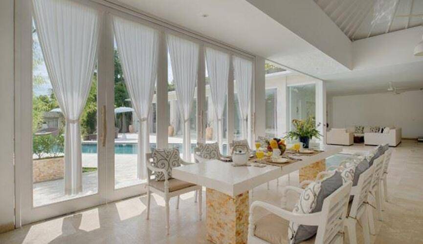 Kutus Kutus Canggu Villa