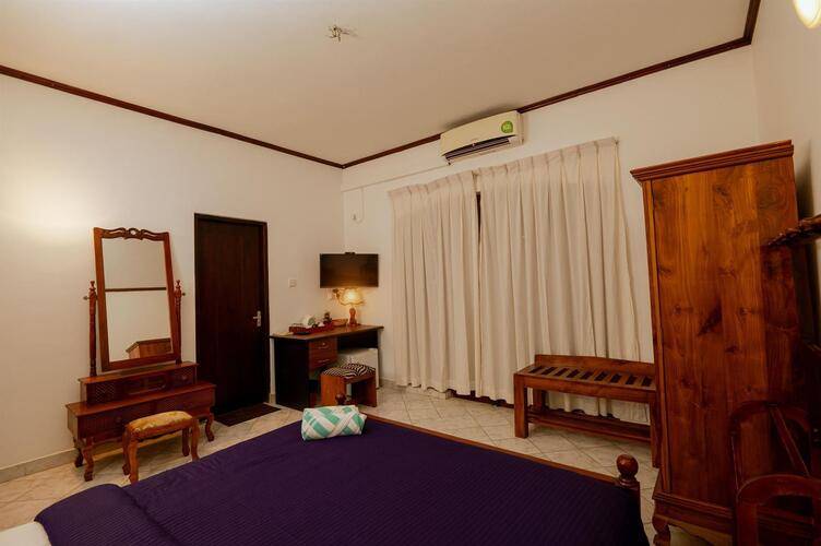Prince Beach Hotel