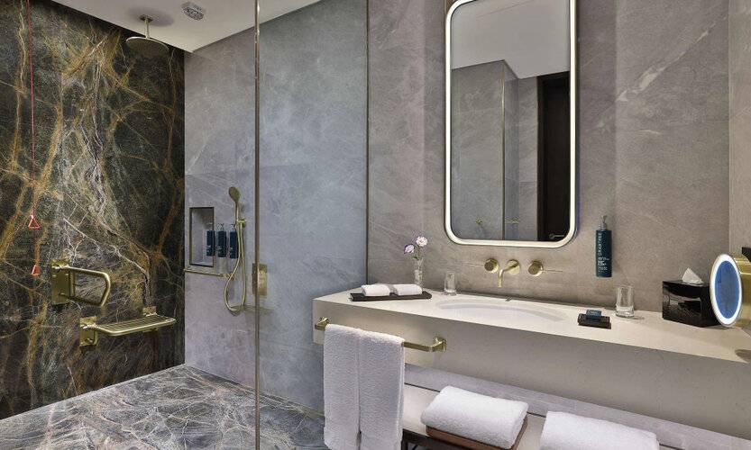 Embassy Suites By Hilton Dubai Business Bay