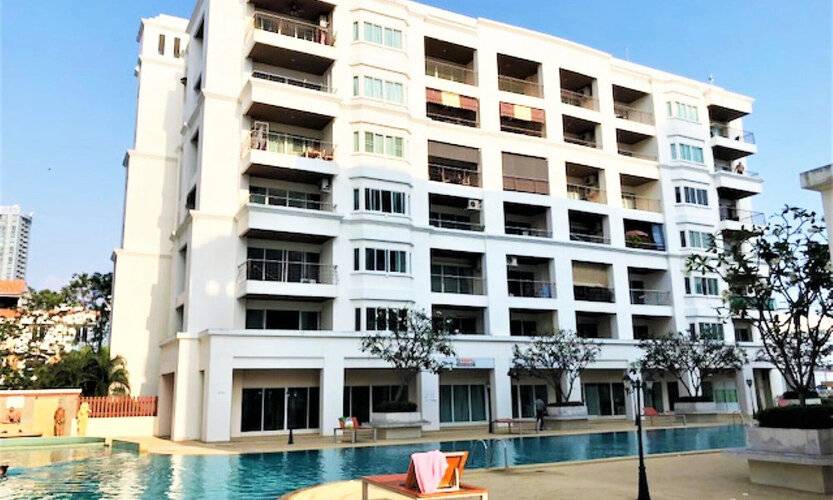 Platinum Suites Studio Condo Jomtien