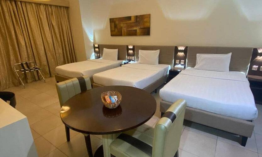 Vista Hotel Apartments Deluxe