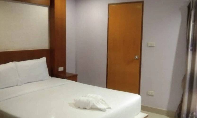 Lucky Inn Residency