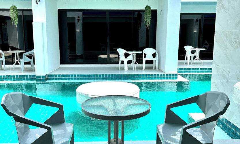 Mona Lisa Pool Villa