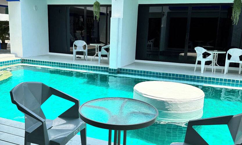 Mona Lisa Pool Villa