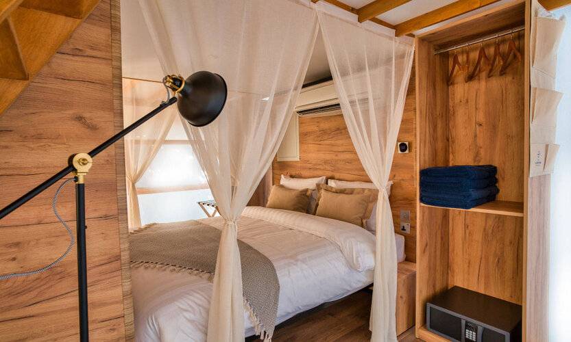 Bab Al Nojoum - Hudayriyat