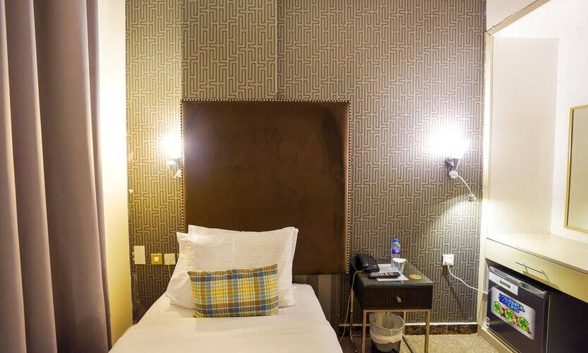 Cube Hotel Dubai
