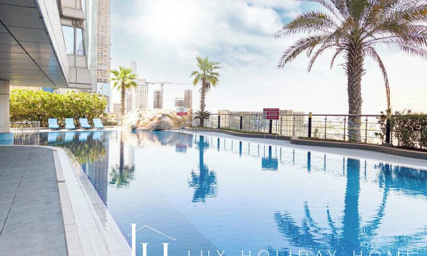 Lux The Sky View Suite