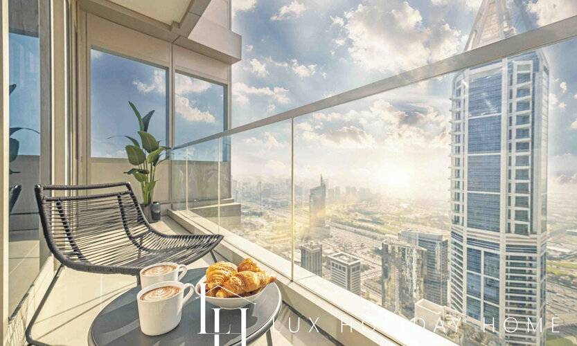 Lux The Sky View Suite