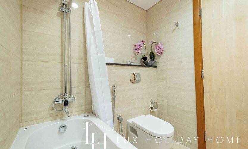 Lux The Sky View Suite