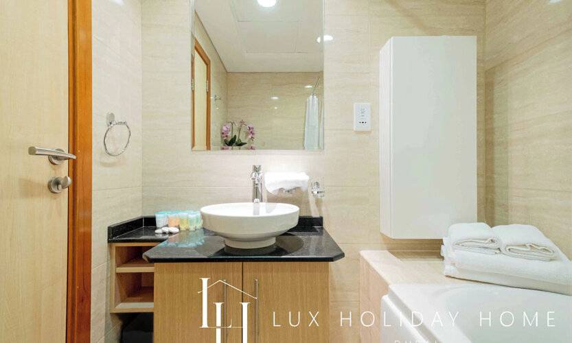 Lux The Sky View Suite