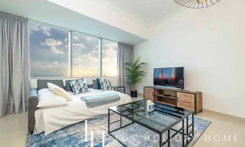 Lux The Sky View Suite