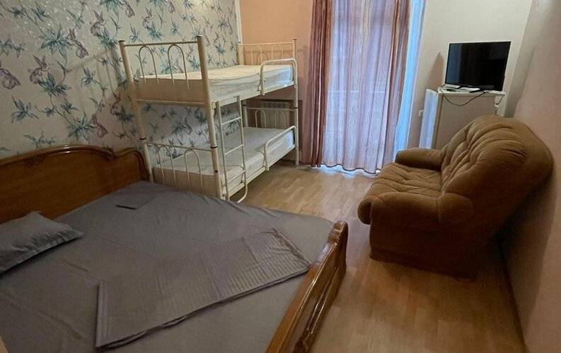 Отель Небуг