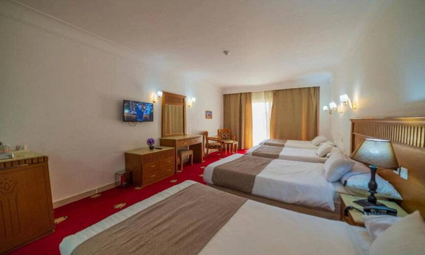 Regency Pyramids Hotel