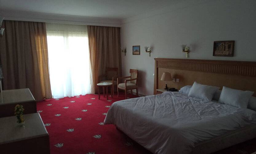Regency Pyramids Hotel