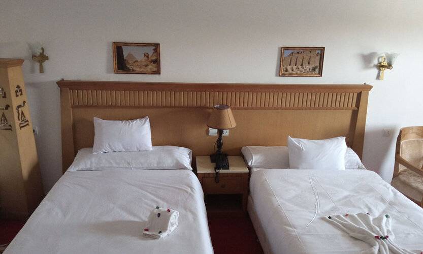 Regency Pyramids Hotel