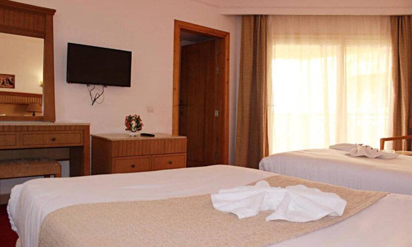 Regency Pyramids Hotel