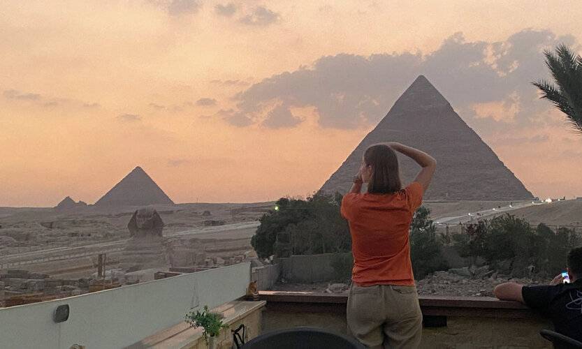Seven Pyramids Inn