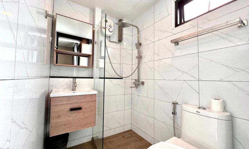 12 The Residence Hotel & Apartment - Sha
