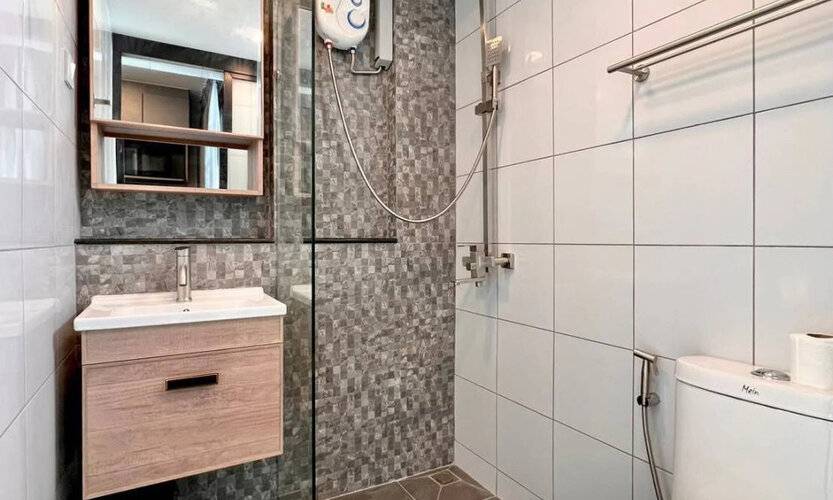 12 The Residence Hotel & Apartment - Sha