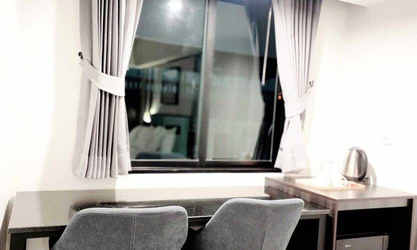 12 The Residence Hotel & Apartment - Sha