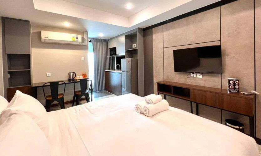 12 The Residence Hotel & Apartment - Sha