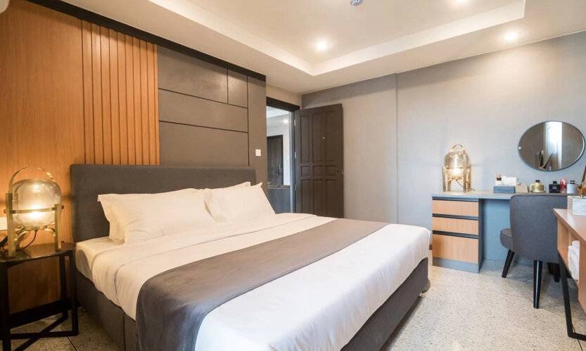 12 The Residence Hotel & Apartment - Sha
