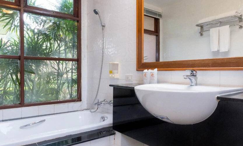 Lanta Casuarina Beach Resort