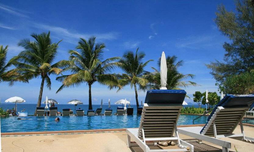 Lanta Casuarina Beach Resort