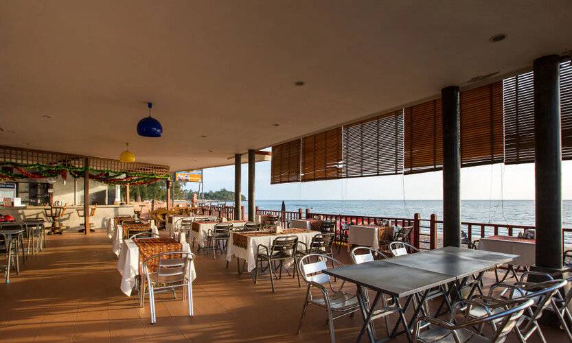 Lanta Casuarina Beach Resort