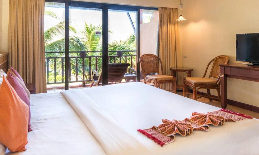 Lanta Casuarina Beach Resort