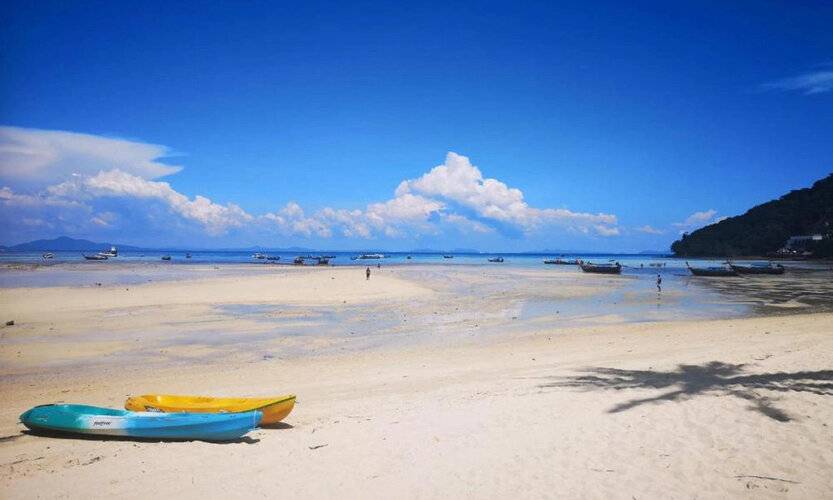 Phi Phi Ba Kao Bay Resort