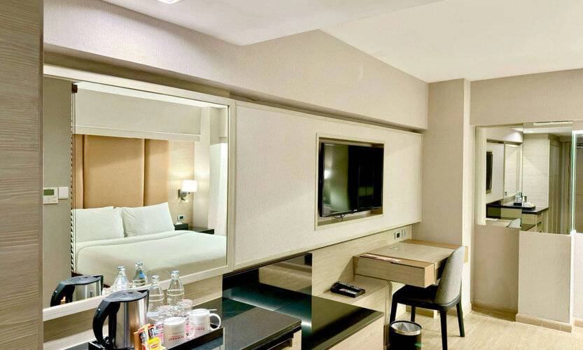 Ramada By Wyndham Bangkok Sukhumvit 11