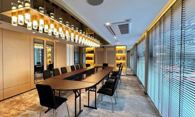 Ramada By Wyndham Bangkok Sukhumvit 11